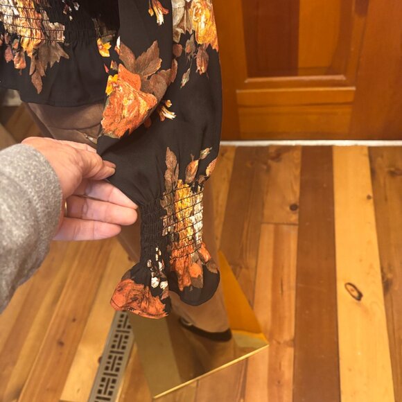 Beautiful Printed Black Blouse - Picture 4 of 6